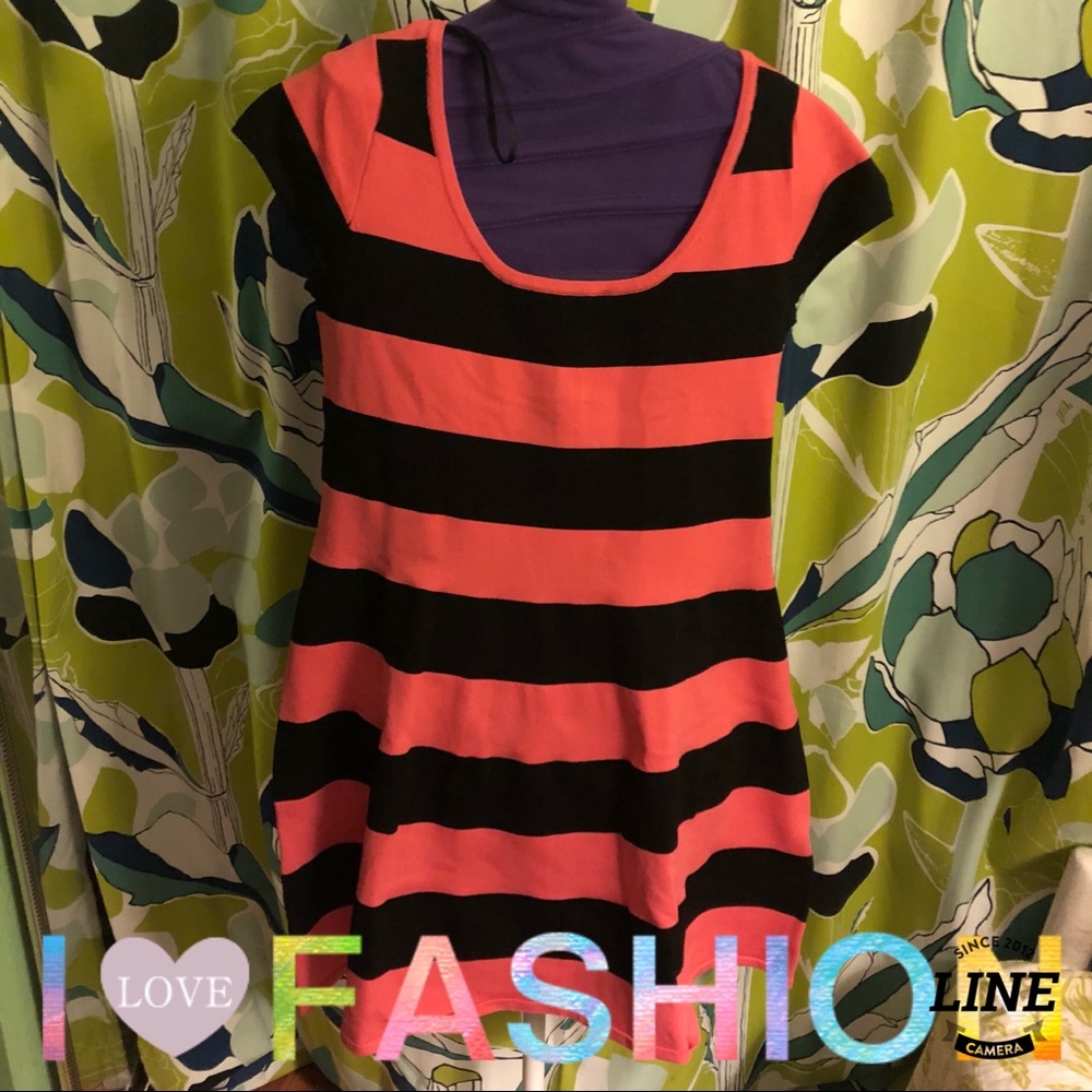 BEBE LARGE ASHLEY FULL SKIRT DRESS